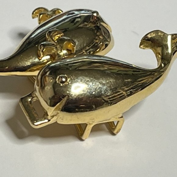 VTG Mimi Di N 1979 Gold Tone Metal 2 Piece Whale Belt Buckle main image 8